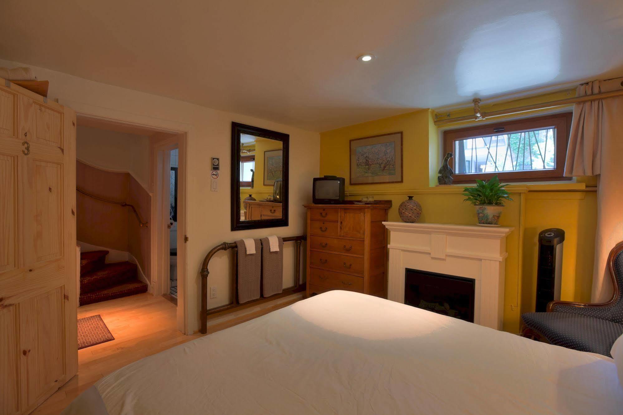 La Loggia Art B&B Montreal Exterior photo